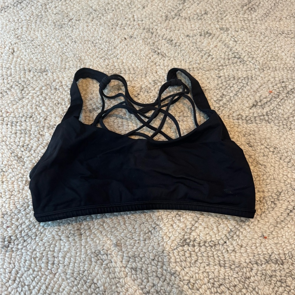 Lululemon black free to be bra